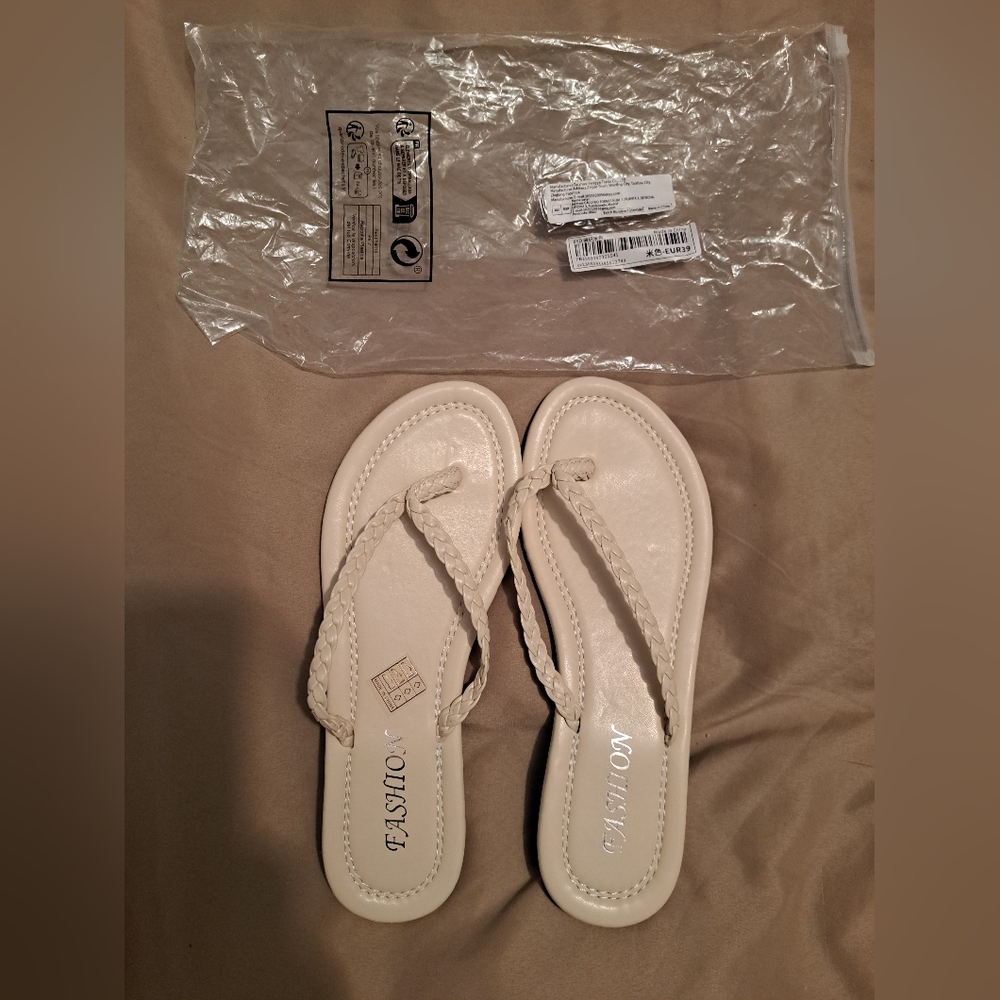 Off White Flipflops